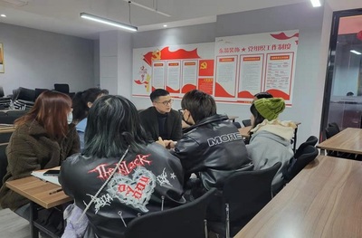 就業(yè)工作處組織畢業(yè)生赴企業(yè)開展就業(yè)對接活動